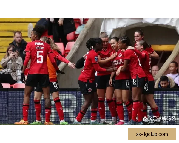女足俱乐部商业价值攀升吸引众多赞助商争相合作 女足俱乐部商业价值攀升吸引众多赞助商争相合作